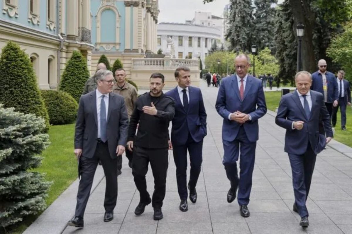 Οι Ευρωπαίοι δεκτικοί στην αγορά όπλων από τις ΗΠΑ για την Ουκρανία