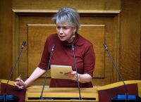 Έλενα Ακρίτα: Αναπληρωτές σε εργασιακή γαλέρα – Σε σκηνές και αυτοκίνητα οι εκπαιδευτικοί Έλενα Ακρίτα: Αναπληρωτές σε εργασιακή γαλέρα – Σε σκηνές και αυτοκίνητα οι εκπαιδευτικοί