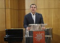 Σε επιφυλακή τα κομματικά επιτελεία ενόψει των ανακοινώσεων Τσίπρα Σε επιφυλακή τα κομματικά επιτελεία ενόψει των ανακοινώσεων Τσίπρα