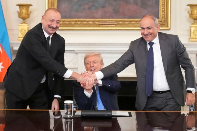 Ιστορική συμφωνία Αζερμπαϊτζάν και Αρμενία στον Λευκό Οίκο
