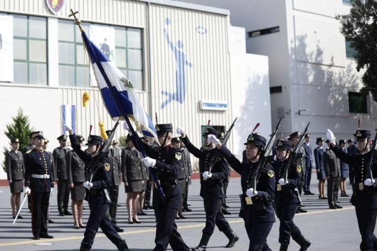 Αυξήσεις στους στρατιωτικούς, αναδρομικά σε 70.000 απόστρατους