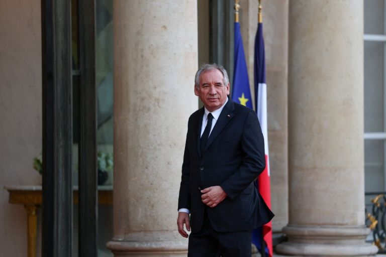 Γαλλία: Ζήτημα «επιβίωσης του έθνους» έθεσε ο Μπαϊρού