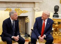 Bloomberg: Ο Καναδάς αίρει μέρος των δασμών εναντίον των ΗΠΑ Bloomberg: Ο Καναδάς αίρει μέρος των δασμών εναντίον των ΗΠΑ