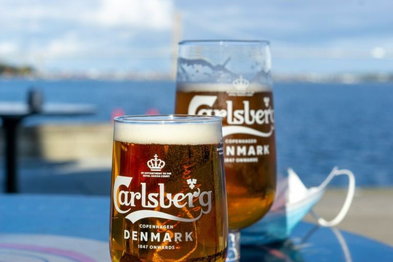 Carlsberg: Οι πωλήσεις υποχώρησαν – H μετοχή της καταγράφει βαρύ sell-off