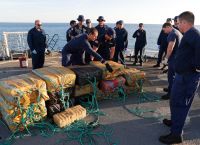 Tο μεγαλύτερο καρτέλ κοκαΐνης της Κολομβίας ανοιχτό σε «ανακωχή» με την κυβέρνηση Πέτρο Tο μεγαλύτερο καρτέλ κοκαΐνης της Κολομβίας ανοιχτό σε «ανακωχή» με την κυβέρνηση Πέτρο