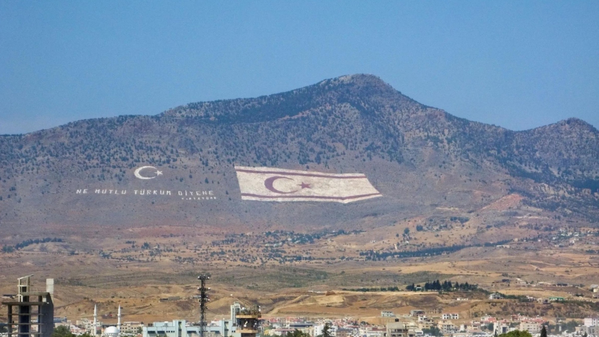 Ανάλυση: Η Άγκυρα «θωρακίζει» τα Κατεχόμενα – Στρατηγική επέκτασης ή προκλήσεων;