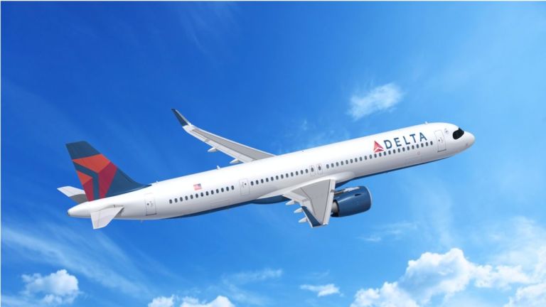 Delta Air Lines: Θα πληρώσει 78,75 εκατ. δολάρια για καύσιμα που έπεσαν σε σπίτια και σχολεία