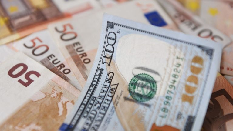 Τι θεωρούν οι αξιωματουχοι της ΕΚΤ ως νέα απειλή του ευρώ