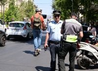 ΕΛΑΣ.: Πάνω από 3.000 πρόστιμα για κράνος σε μία εβδομάδα – «Πρωταθλήτρια» η Αττική ΕΛΑΣ.: Πάνω από 3.000 πρόστιμα για κράνος σε μία εβδομάδα – «Πρωταθλήτρια» η Αττική