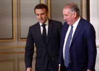 Η Γαλλία και πάλι προς το χείλος του γκρεμού Η Γαλλία και πάλι προς το χείλος του γκρεμού