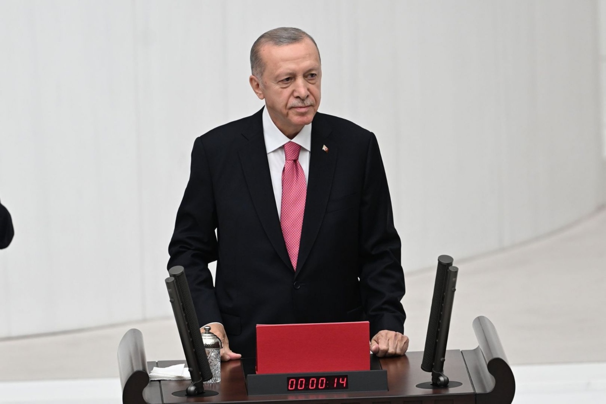 Σκάνδαλο με πλαστά έγγραφα στην Τουρκία: Διπλώματα, επίθεση στην αντιπολίτευση και κοινωνική αναταραχή