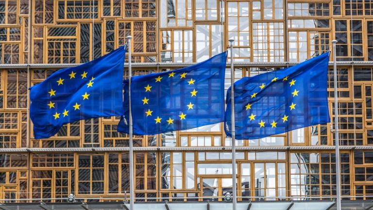 Η ΕΕ υπογράφει δάνειο ύψους 500 εκ. για διασφάλιση της ενεργειακής ασφάλειας της Ουκρανίας ενόψει του χειμώνα