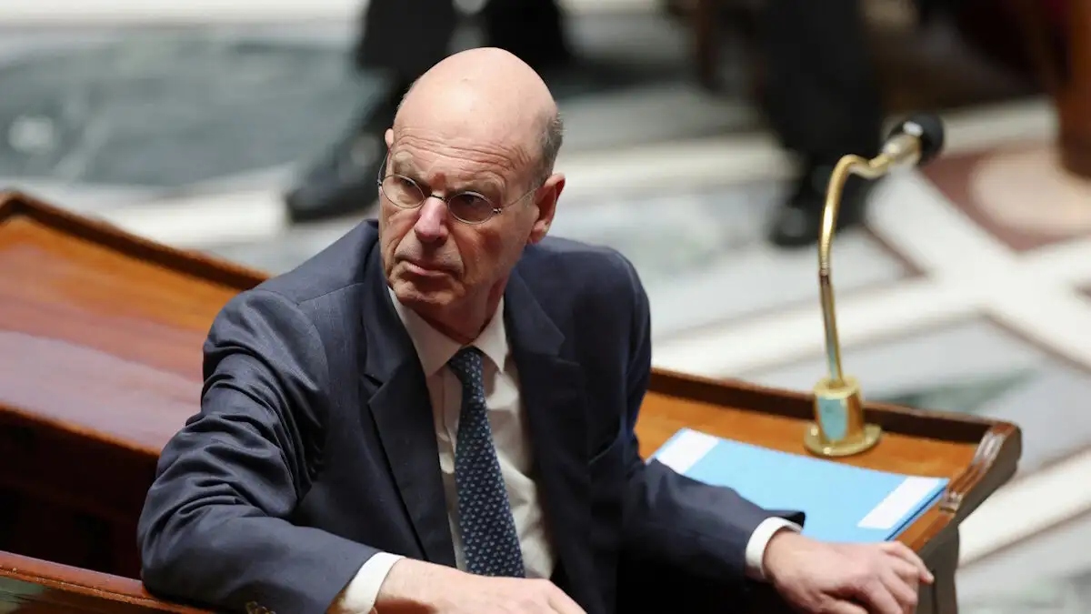 Σε δεινή θέση η Γαλλία: Ανοιχτό το ενδεχόμενο προσφυγής στο ΔΝΤ, προειδοποιεί ο ΥΠΟΙΚ
