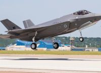 Αμετακίνητη η στάση των ΗΠΑ για τα F-35 και την Τουρκία: «Καμία αλλαγή λόγω S-400» Αμετακίνητη η στάση των ΗΠΑ για τα F-35 και την Τουρκία: «Καμία αλλαγή λόγω S-400»