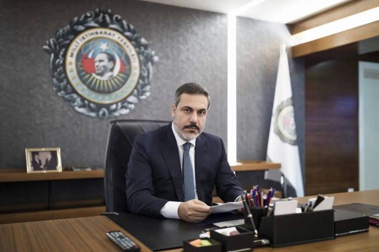 Φιντάν: «Πολιτική ασπιρίνη» για την Ελλάδα – Αντιτουρκικό αίσθημα και φθηνή πολιτική