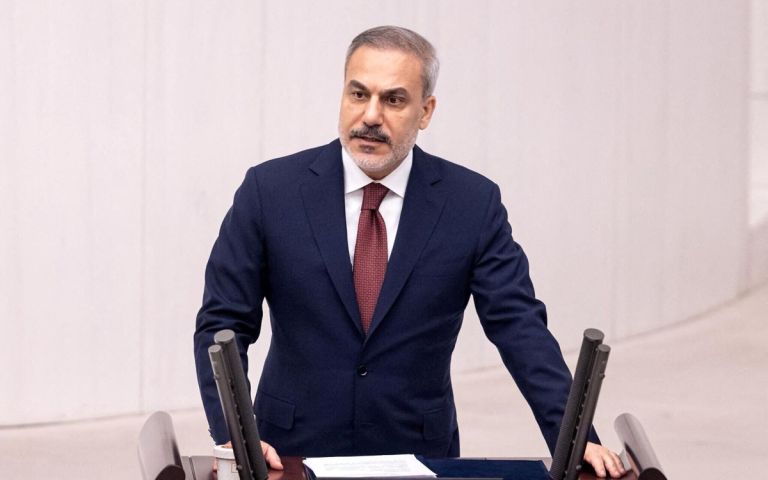 Πού αποβλέπει η Τουρκία με τις βολές Φιντάν
