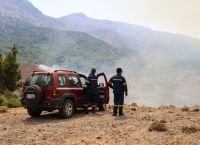 Φουντώνει η πολιτική κόντρα πάνω στα αποκαΐδια Φουντώνει η πολιτική κόντρα πάνω στα αποκαΐδια