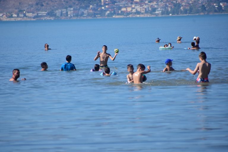 Χωρίς καύσωνα αλλά με μικρή άνοδος της θερμοκρασίας