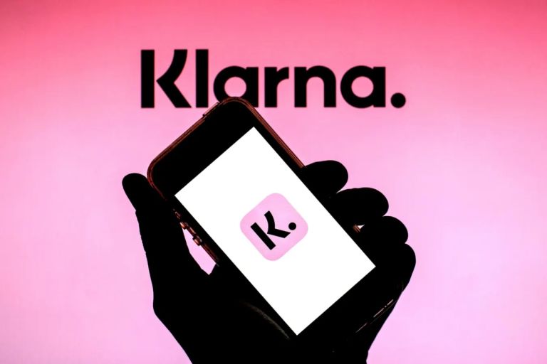 Klarna στο δρόμο για IPO: Έκρηξη εσόδων, συμφωνία 26 δισ. δολαρίων