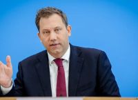 Η Κομισιόν απαντά στο Βερολίνο: Η ενότητα ΕΕ–ΗΠΑ είναι φραγμός στη ρωσική αποσταθεροποίηση Η Κομισιόν απαντά στο Βερολίνο: Η ενότητα ΕΕ–ΗΠΑ είναι φραγμός στη ρωσική αποσταθεροποίηση