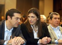 «Καρφιά» Κωνσταντοπούλου για Τσίπρα: Δεν του λείπει η πολιτική, αλλά τα «φράγκα της εξουσίας» «Καρφιά» Κωνσταντοπούλου για Τσίπρα: Δεν του λείπει η πολιτική, αλλά τα «φράγκα της εξουσίας»