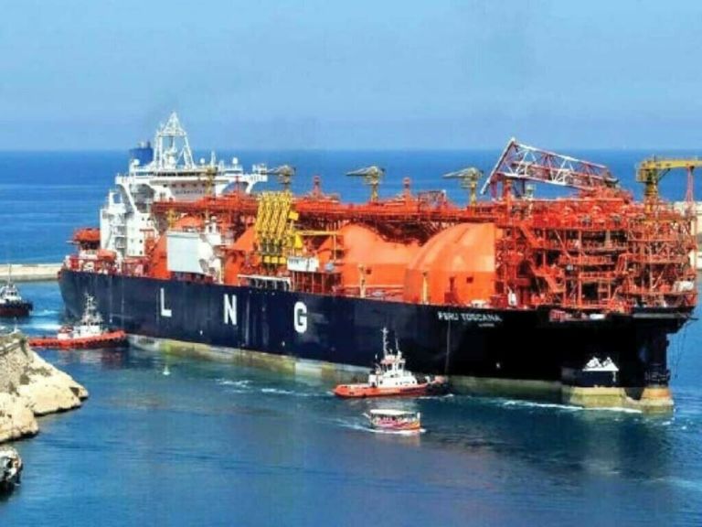 Το Κατάρ απειλεί την ΕΕ με εμπάργκο στις εξαγωγές LNG