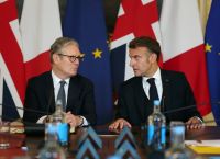 Βρετανία: Επιστρέφει μετανάστες στη Γαλλία Βρετανία: Επιστρέφει μετανάστες στη Γαλλία