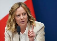 Μετωπική της Μελόνι κατά απόφασης του Ευρωδικαστηρίου για το μεταναστευτικό Μετωπική της Μελόνι κατά απόφασης του Ευρωδικαστηρίου για το μεταναστευτικό