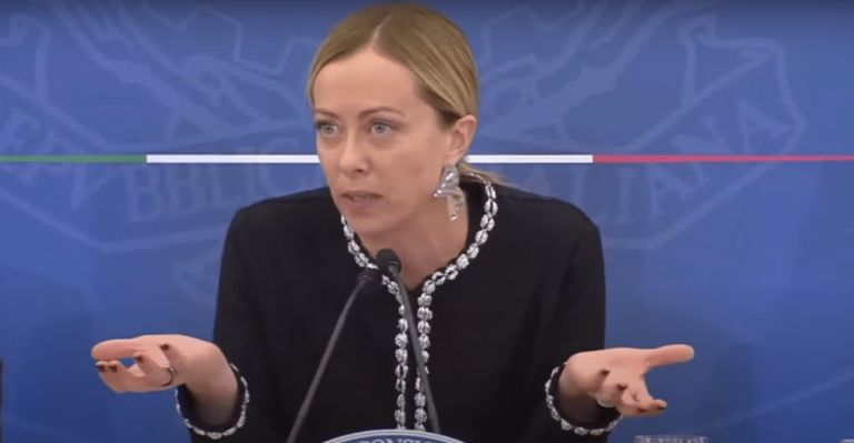 Ιταλία: Σφοδρή σύγκρουση κυβέρνησης – αντιπολίτευσης για τον πεσμένο τουρισμό