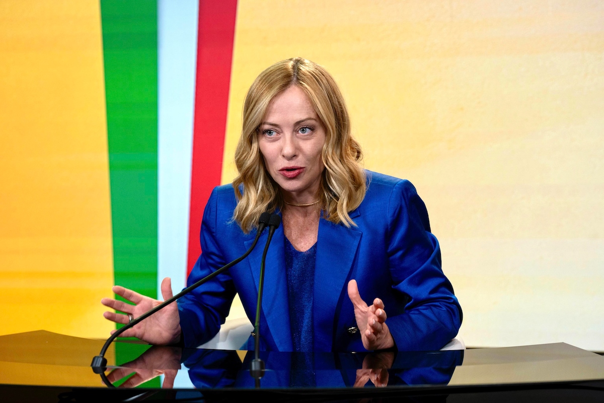 Μελόνι: Πολιτικό σχέδιο πίσω από αποφάσεις της δικαιοσύνης
