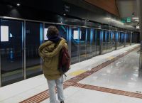 Νέες ράγες στο μετρό της Αθήνας για πρώτη φορά μετά από 25 χρόνια Νέες ράγες στο μετρό της Αθήνας για πρώτη φορά μετά από 25 χρόνια