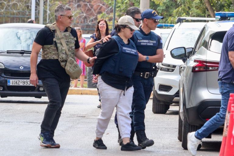 Π. Φάληρο: «Νόμιζα ότι ήταν νεκρή. Πανικοβλήθηκα» – Προφυλακίστηκε η 32χρονη