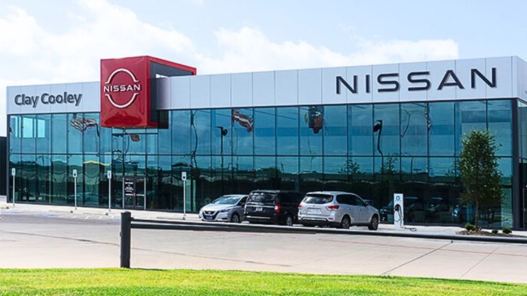 Η Mercedes πούλησε το μερίδιό της στη Nissan για 279,64 εκατομμύρια ευρώ