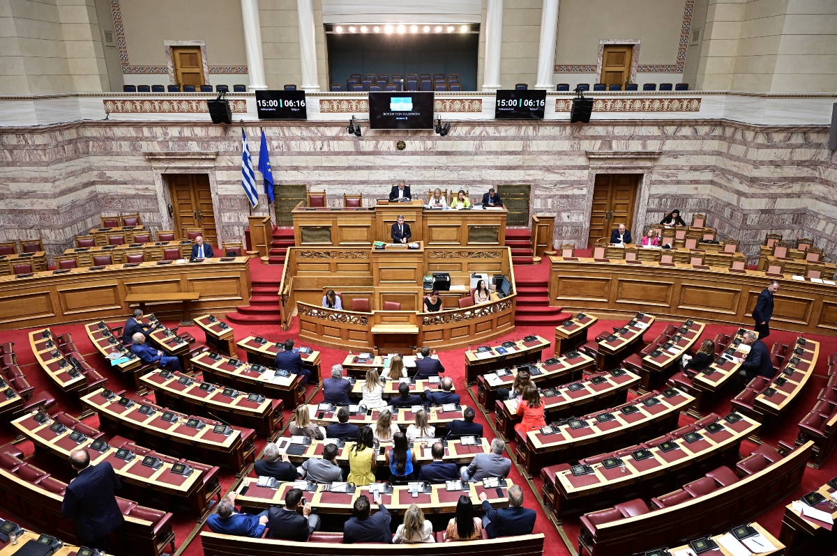 Βαρύ πρόγραμμα για τους βουλευτές μετά τις 25 Αυγούστου