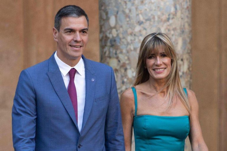Η σύζυγος του σοσιαλιστή Σάντσεθ βαρύνεται για υπεξαίρεση δημοσίου χρήματος