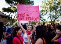 Η Σικελία προσπαθεί με νόμο να καταπολεμήσει τα ταμπού για τις αμβλώσεις – Και να σώσει ζωές γυναικών Η Σικελία προσπαθεί με νόμο να καταπολεμήσει τα ταμπού για τις αμβλώσεις – Και να σώσει ζωές γυναικών