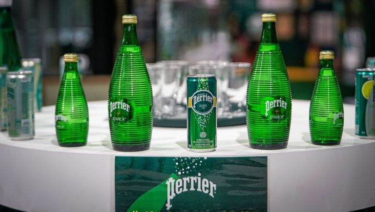 Perrier: Πώς το γαλλικό «water-gate» απειλεί μια βιομηχανία πολλών δισεκατομμυρίων