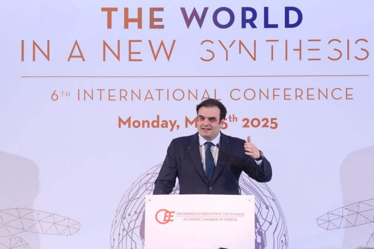 Χρέη στην εφορία: Τα επιτόκια «παγώνουν» ως το 2027… στα επίπεδα του 2014