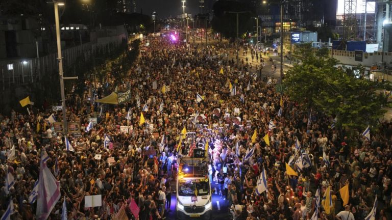 Ισραήλ: Δεκάδες χιλιάδες διαδηλωτές κατά του σχεδίου Νετανιάχου στη Γάζα