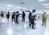Εφετείο «μπλόκαρε» διαδικασία περιφρόνησης κατά της κυβέρνησης Τραμπ για απελάσεις μεταναστών στο Ελ Σαλβαδόρ Εφετείο «μπλόκαρε» διαδικασία περιφρόνησης κατά της κυβέρνησης Τραμπ για απελάσεις μεταναστών στο Ελ Σαλβαδόρ
