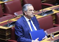 Σύσσωμος ο πολιτικός κόσμος στο πλευρό του Α. Σαμαρά Σύσσωμος ο πολιτικός κόσμος στο πλευρό του Α. Σαμαρά