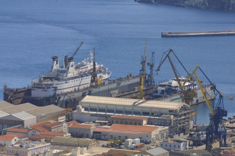 Ναυπηγεία Σαλαμίνας: Παράδοση προεξοπλισμένων τμημάτων για τη νέα φρεγάτα του Γαλλικού Ναυτικού