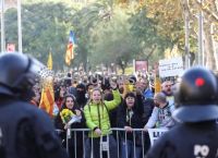 Ισπανία: Οργή των πολιτών για τα ελλιπή μέσα πυρόσβεσης Ισπανία: Οργή των πολιτών για τα ελλιπή μέσα πυρόσβεσης