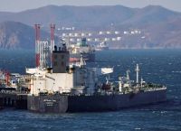 Ανοιχτά της Ινδίας περιμένουν ρωσικά τάνκερ που έχουν δεχτεί κυρώσεις Ανοιχτά της Ινδίας περιμένουν ρωσικά τάνκερ που έχουν δεχτεί κυρώσεις
