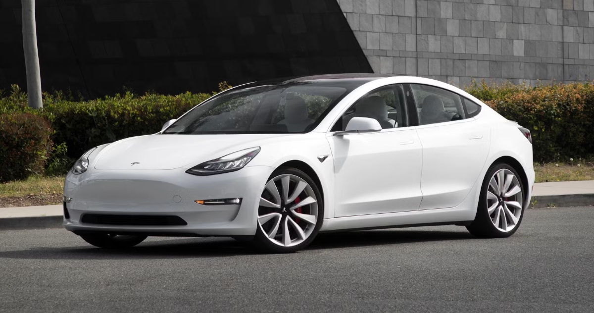 AI chips: Η Tesla εμπιστεύεται τη Samsung για την παραγωγή των επόμενων γενιών AI6 και Dojo