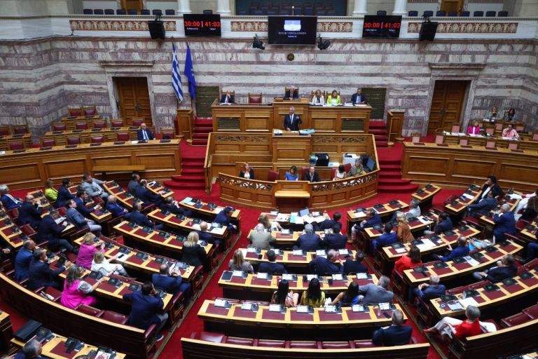 Στα χαρακώματα κυβέρνηση – αντιπολίτευση ενόψει ΔΕΘ