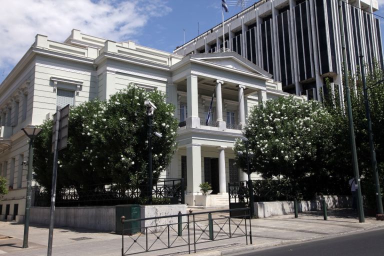Λιβύη – Ελλάδα: Η Αθήνα απαντά με ρηματική διακοίνωση στον ΟΗΕ για τα οικόπεδα νότια της Κρήτης