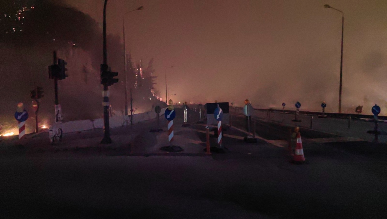 Φωτιά στην Πάτρα: Έκτακτες κυκλοφοριακές ρυθμίσεις και διακοπή κυκλοφορίας από απόψε