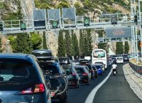 Επιστροφή αδειούχων: Αυξημένη κίνηση στην Αθηνών–Κορίνθου, χαμηλές ταχύτητες από Κινέτα έως Μέγαρα Επιστροφή αδειούχων: Αυξημένη κίνηση στην Αθηνών–Κορίνθου, χαμηλές ταχύτητες από Κινέτα έως Μέγαρα