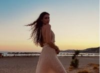 Καυτή και ανέμελη: Η Ευαγγελία «ανάβει φωτιές» με τις πόζες της στην παραλία! Καυτή και ανέμελη: Η Ευαγγελία «ανάβει φωτιές» με τις πόζες της στην παραλία!